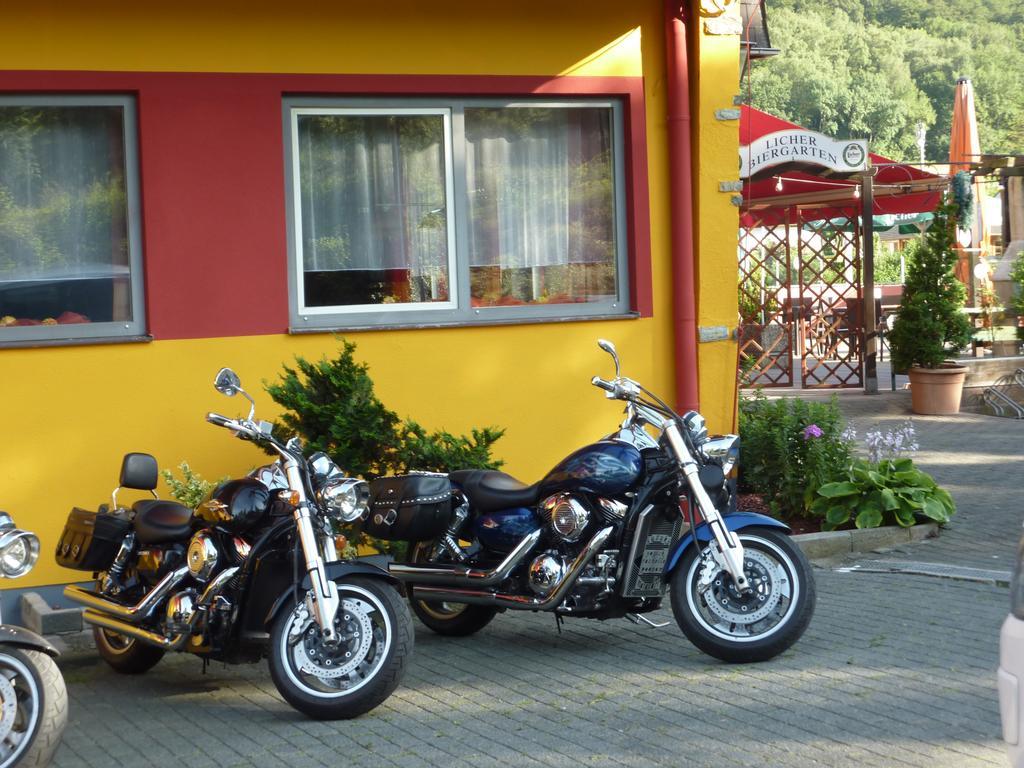 Gasthof Pension Sonnenberg Weilrod Exterior photo